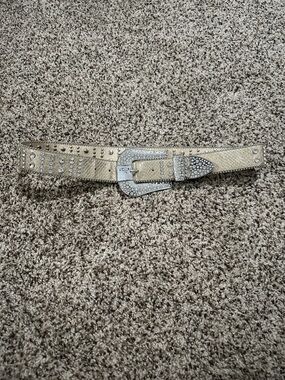 Source Unknown Metallic Cream Western Belt with Rhinestone Buckle